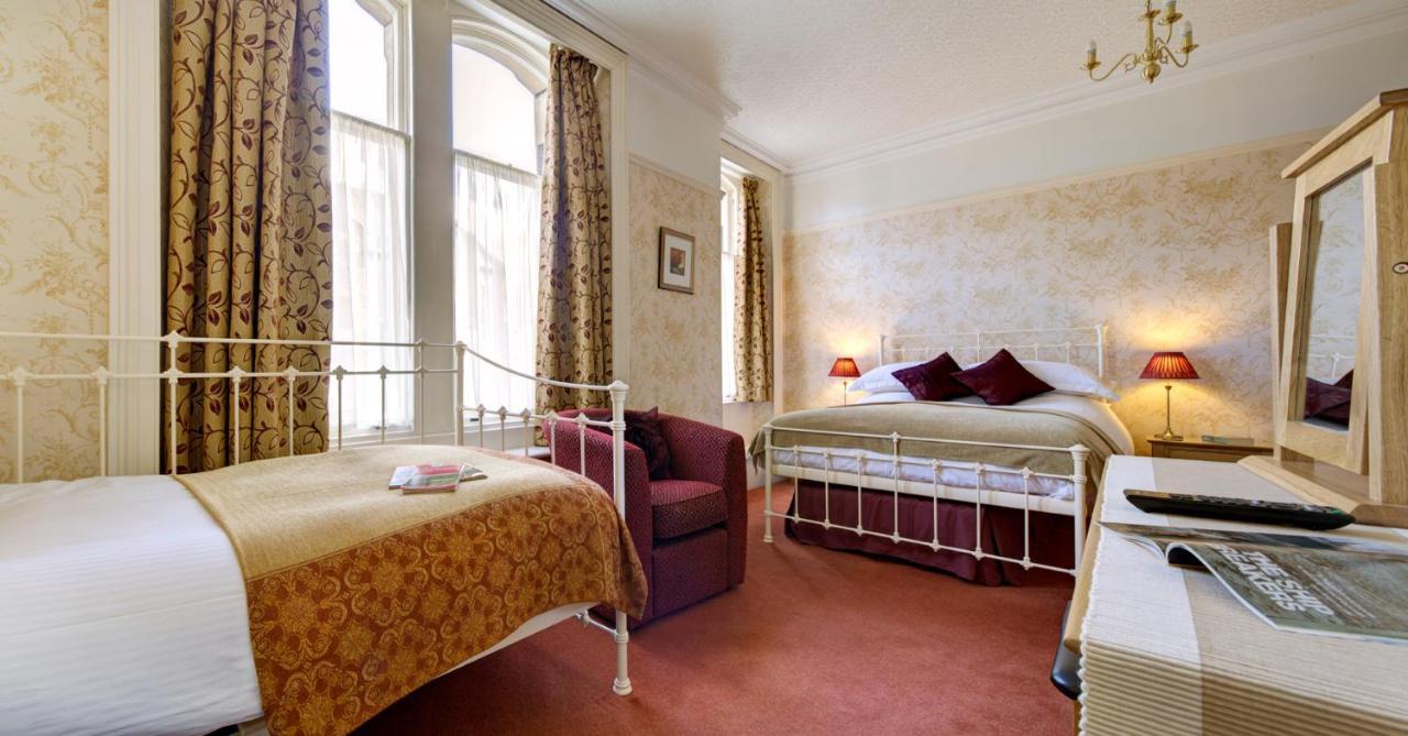 The Edwardene Hotel Keswick  Exterior photo